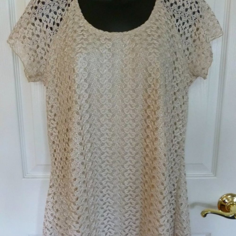 Brittney Black Beige Lace Lined Top Size Medium